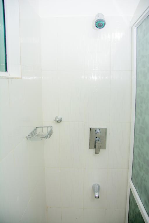 Villa White Хикадува Екстериор снимка