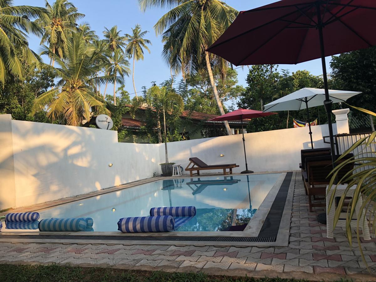Villa White Хикадува Екстериор снимка