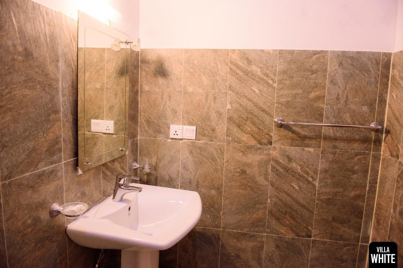 Villa White Хикадува Екстериор снимка