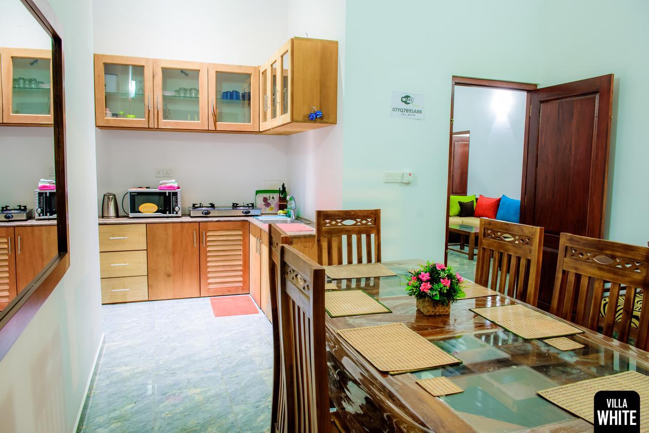 Villa White Хикадува Екстериор снимка