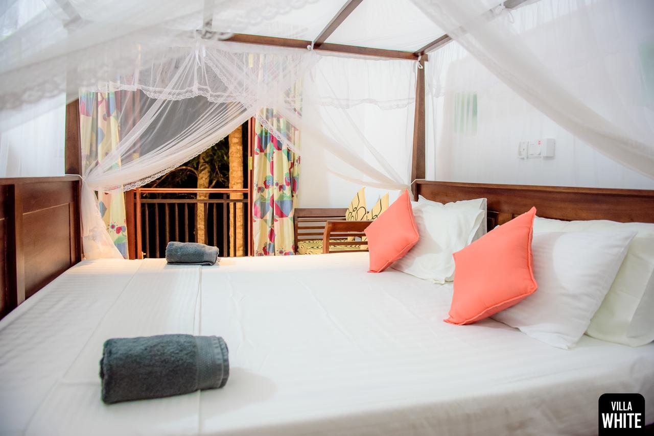 Villa White Хикадува Екстериор снимка